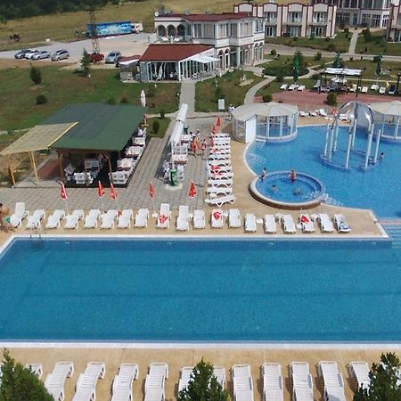 Апартаментен Туристически Комплекс Аква Терми Krasnovo Exteriér fotografie