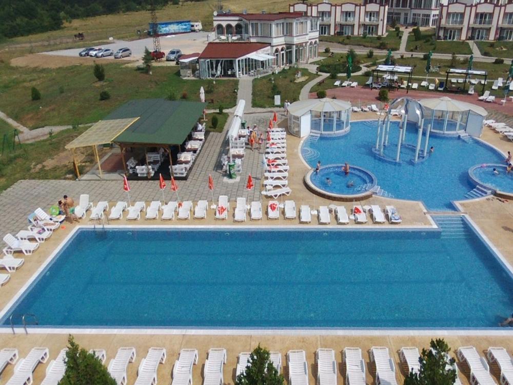 Апартаментен Туристически Комплекс Аква Терми Krasnovo Exteriér fotografie